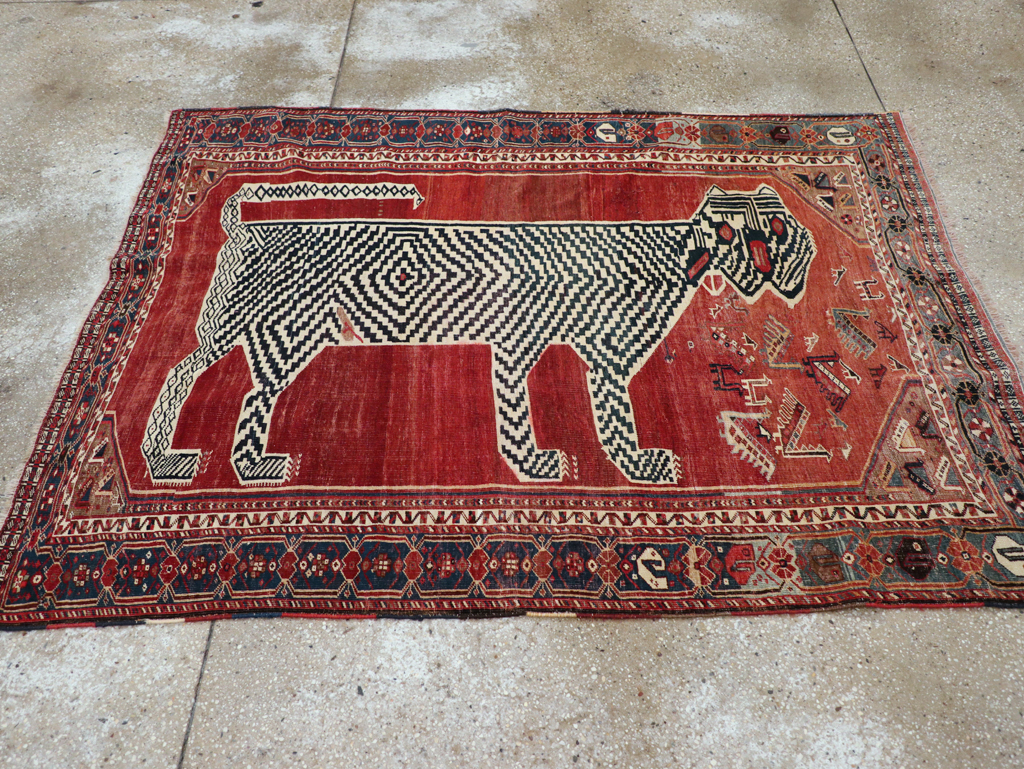 Antique Persian Qashqai Pictorial Accent Rug, No.31320 - Gsblank