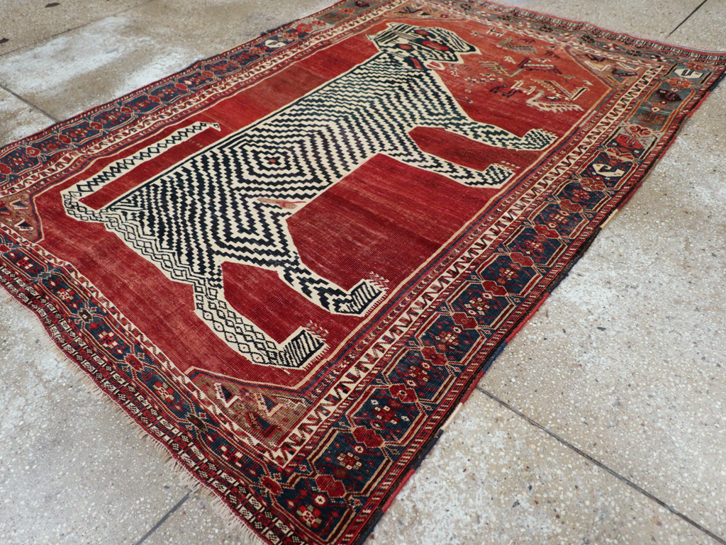 Antique Persian Qashqai Pictorial Accent Rug, No.31320 - Gsblank