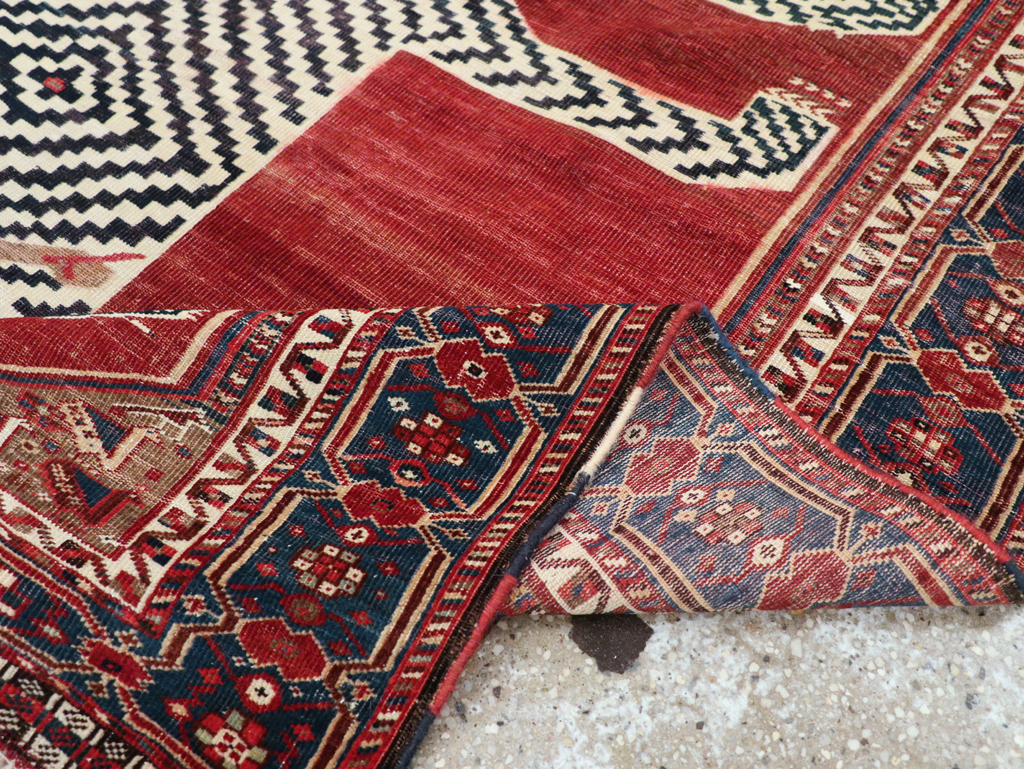 Antique Persian Qashqai Pictorial Accent Rug, No.31320 - Gsblank