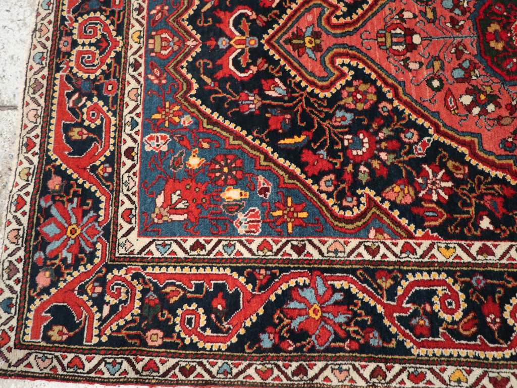 Antique Persian Sarouk Throw Rug, No.31327 - Gsblank