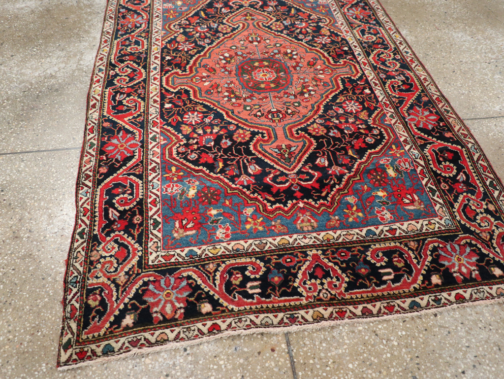 Antique Persian Sarouk Throw Rug, No.31327 - Gsblank