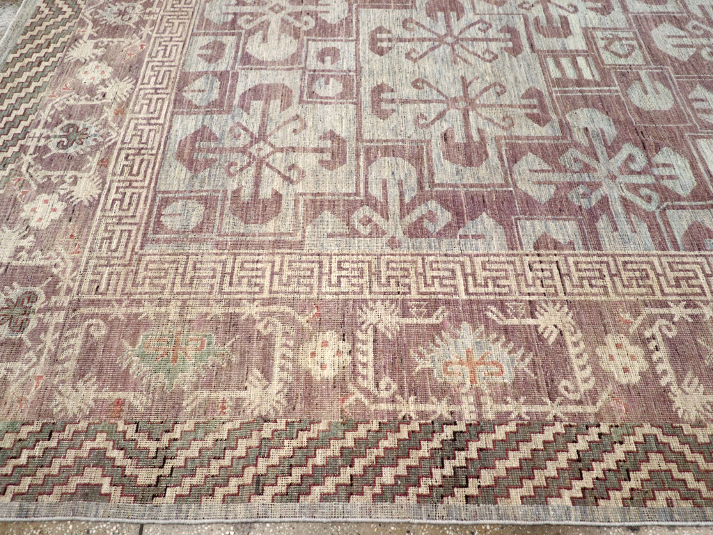 Contemporary East Turkestan Khotan Room Size Carpet, No.31329 - Gsblank