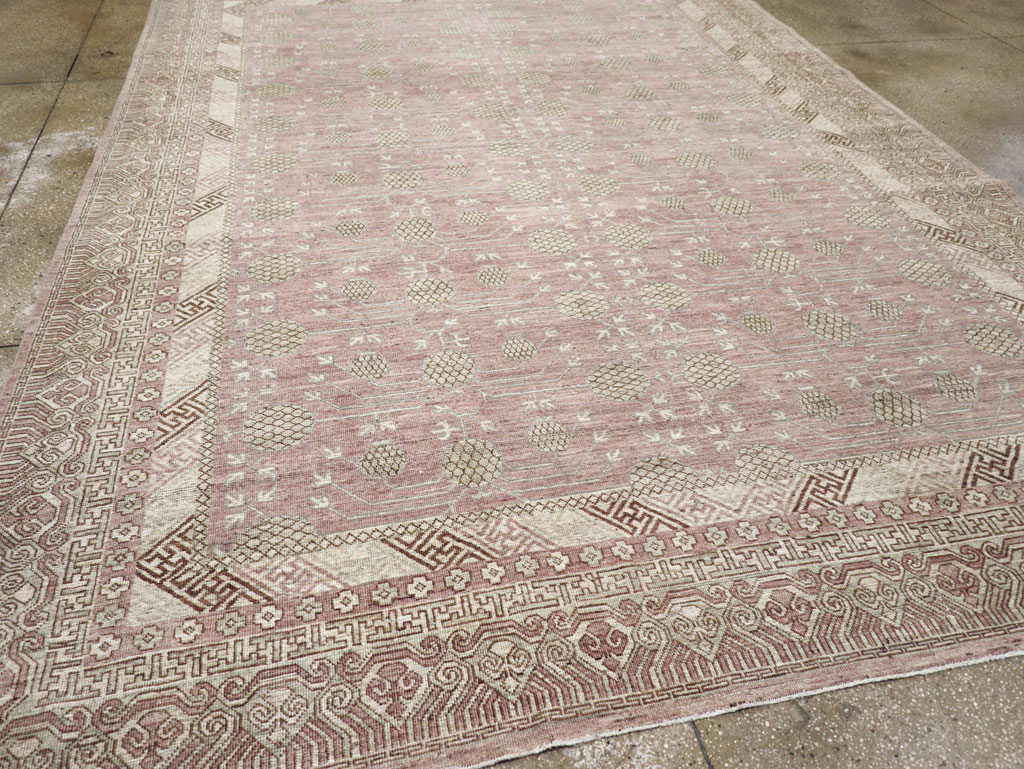 Contemporary East Turkestan Khotan Room Size Carpet, No.31332 - Gsblank