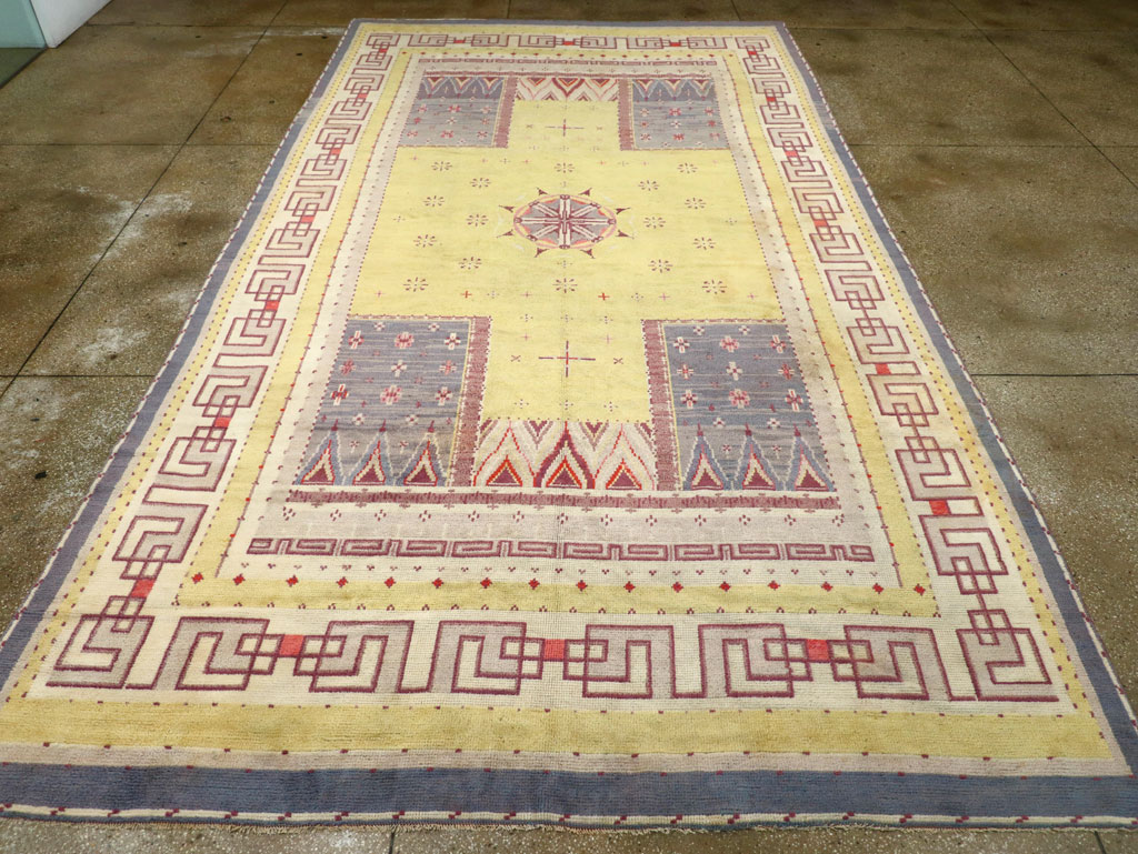 Vintage European Art Deco Long and Narrow Carpet, No.31337 - Gsblank