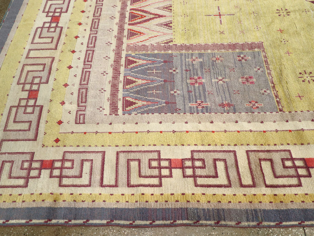 Vintage European Art Deco Long and Narrow Carpet, No.31337 - Gsblank