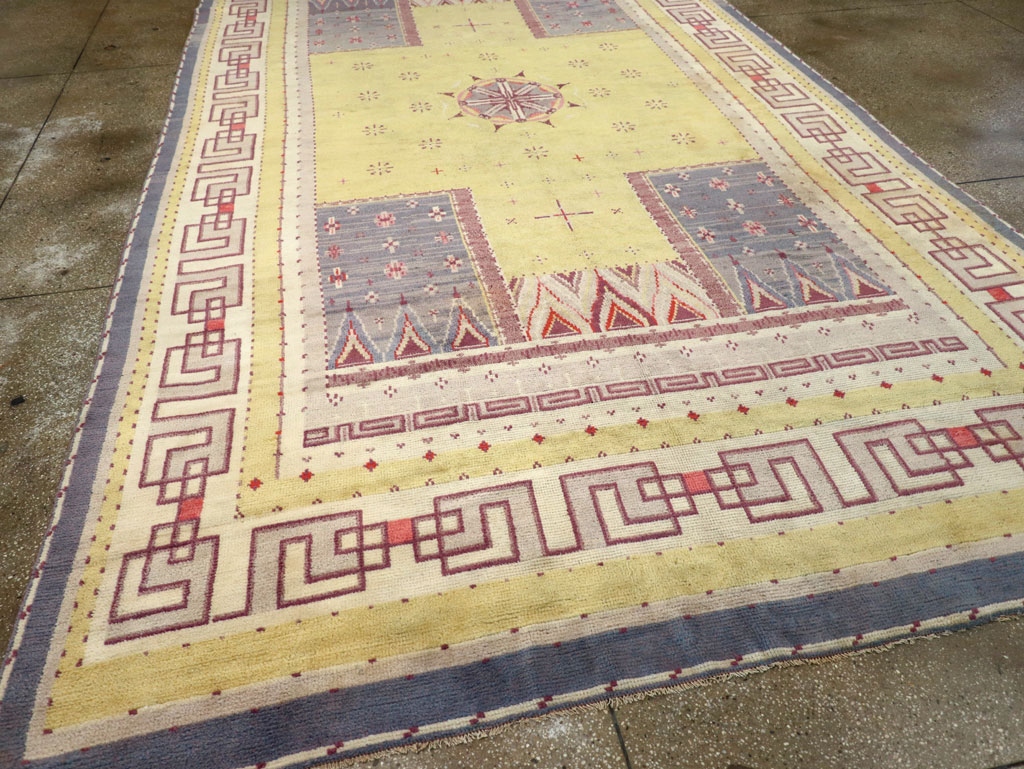 Vintage European Art Deco Long and Narrow Carpet, No.31337 - Gsblank