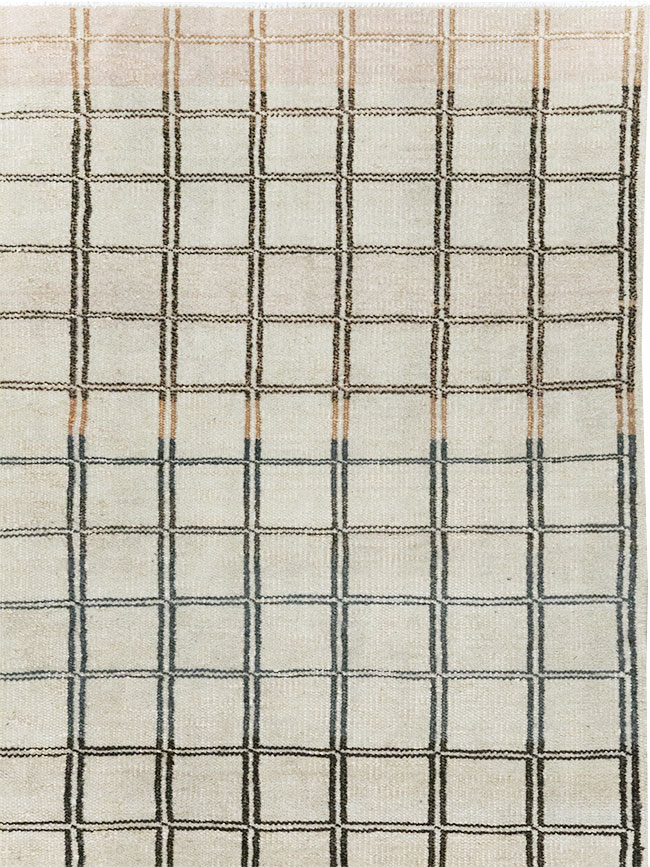 Vintage Turkish Anatolian Accent Carpet, No.31354 - Gsblank