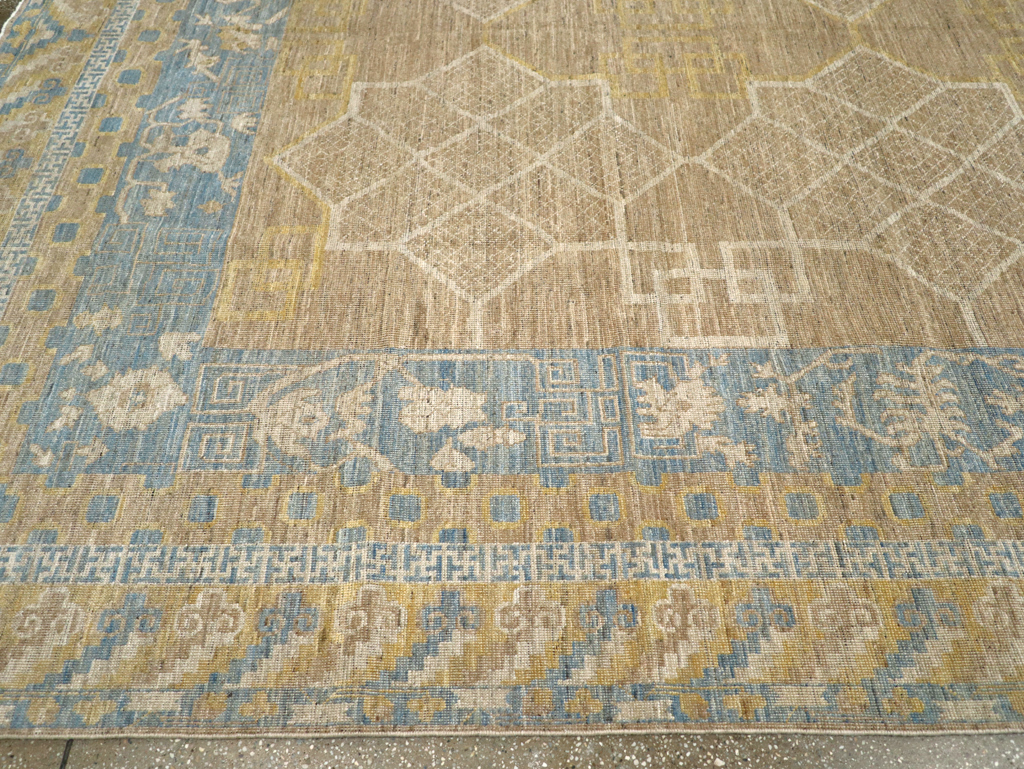 Contemporary East Turkestan Khotan Room Size Carpet, No.31356 - Gsblank