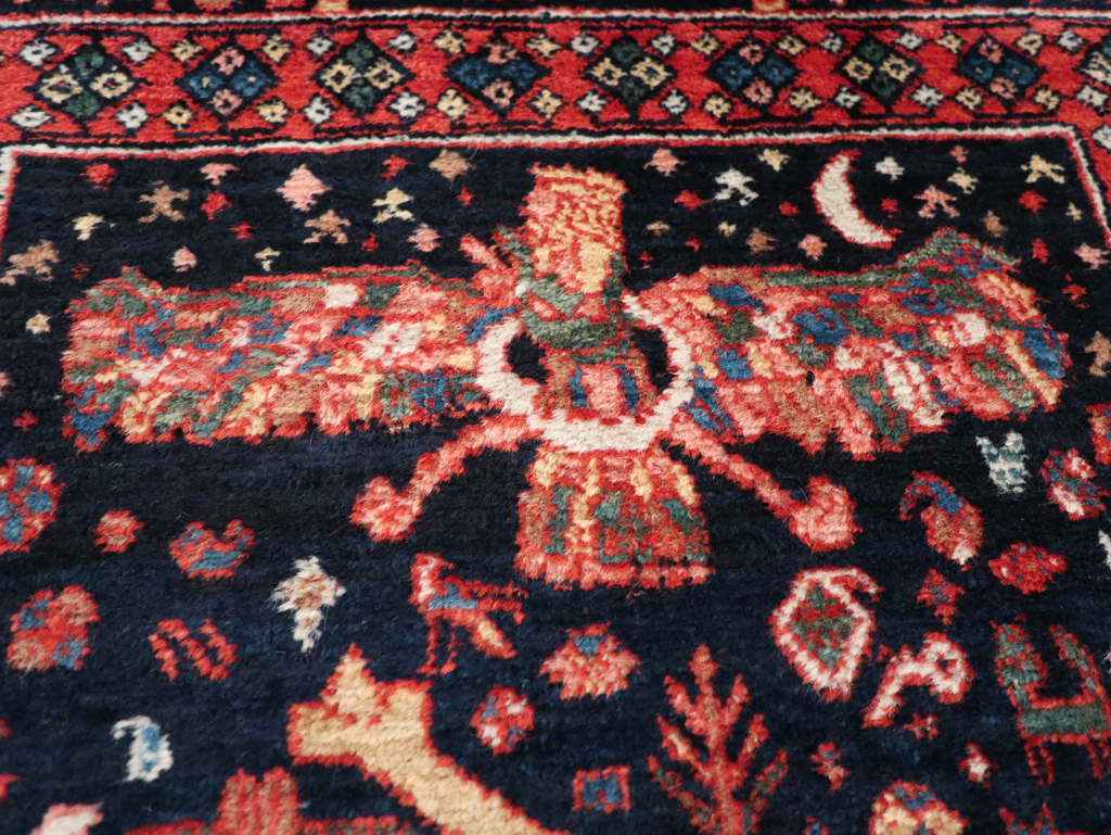 Persian Qashqai Pictorial Rug, No.31396 - Gsblank