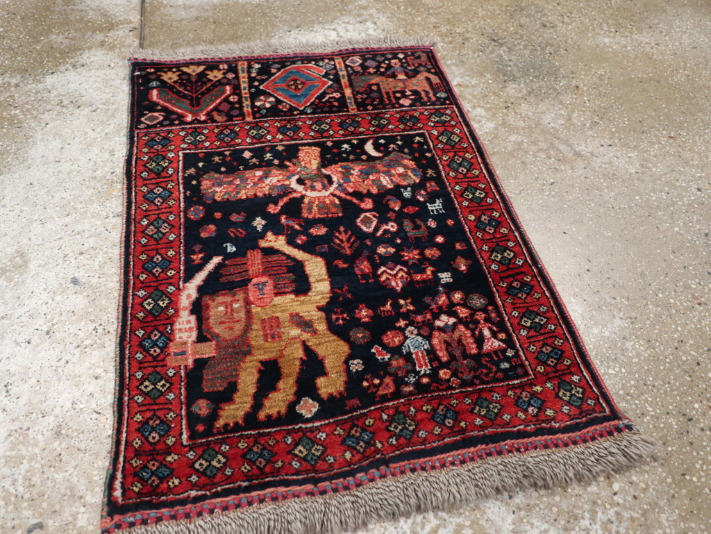 Persian Qashqai Pictorial Rug, No.31396 - Gsblank