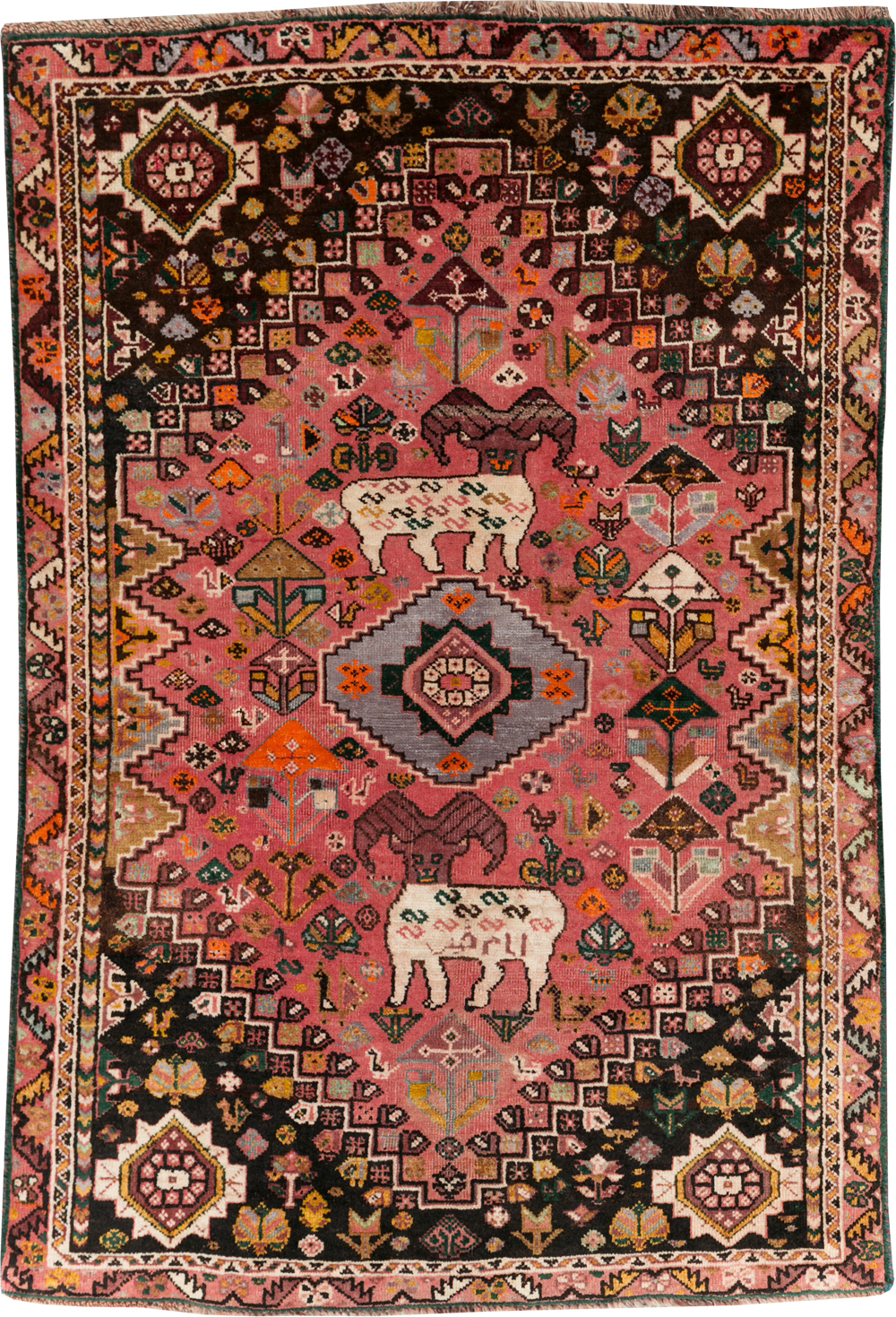 Vintage Persian Pictorial Shiraz Rug, No.31398 - Gsblank