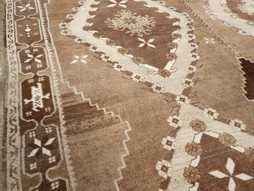 Vintage Turkish Anatolian Room Size Carpet, No.31400 - Gsblank