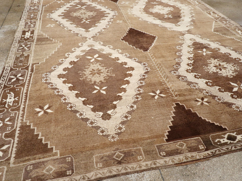 Vintage Turkish Anatolian Room Size Carpet, No.31400 - Gsblank