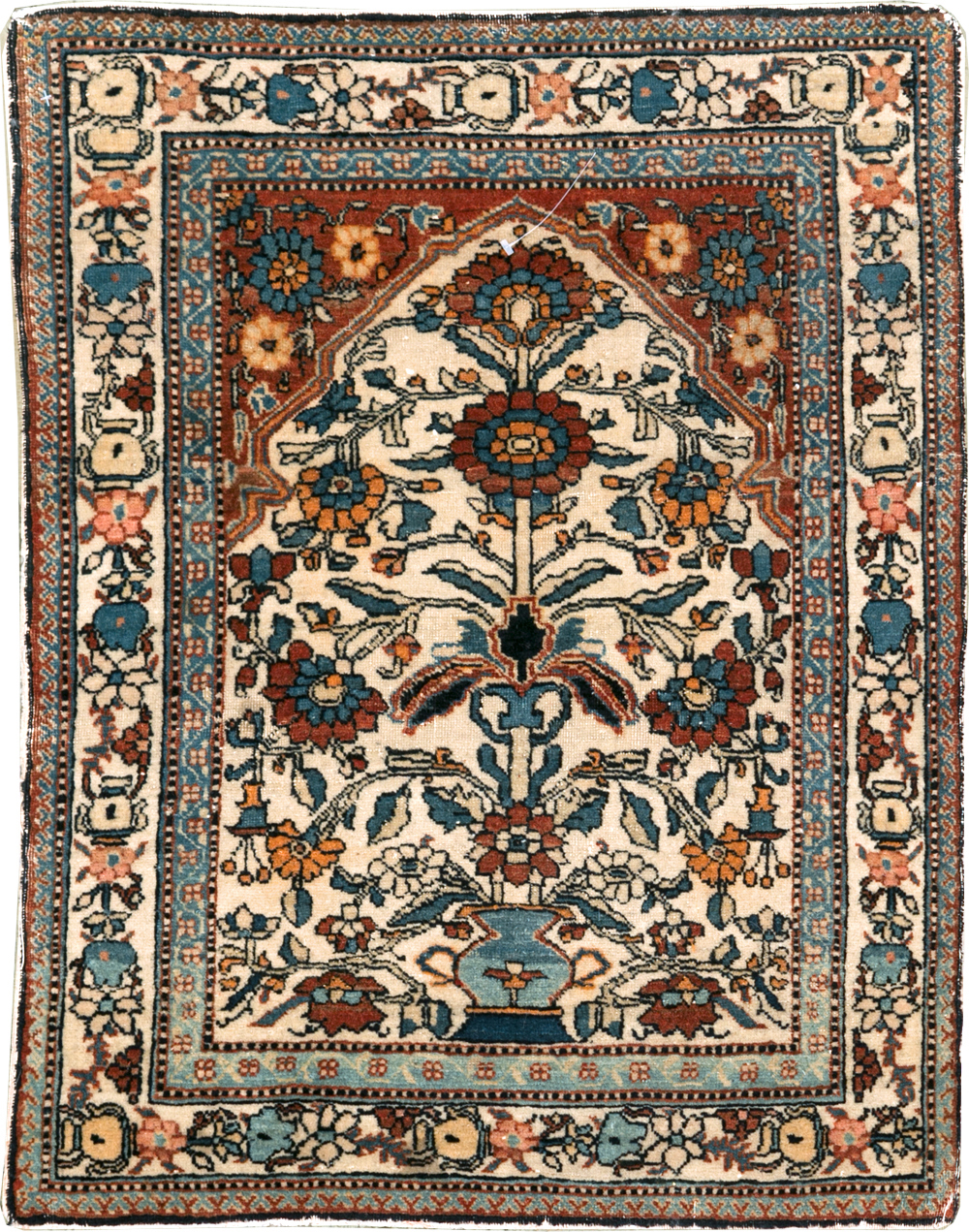 Antique Persian Tabriz Rug, No.31408 - Gsblank