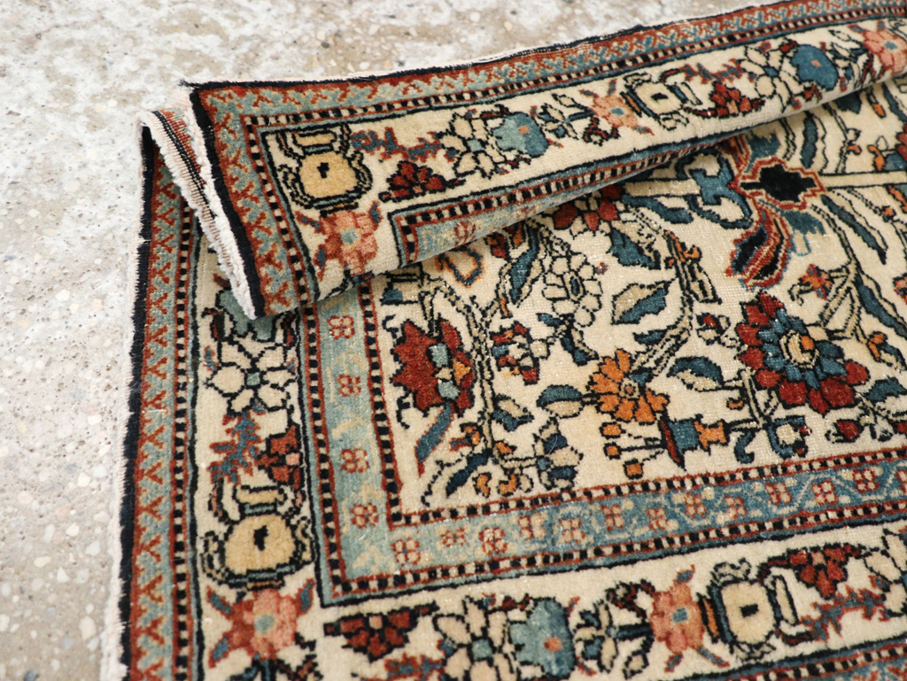 Antique Persian Tabriz Rug, No.31408 - Gsblank