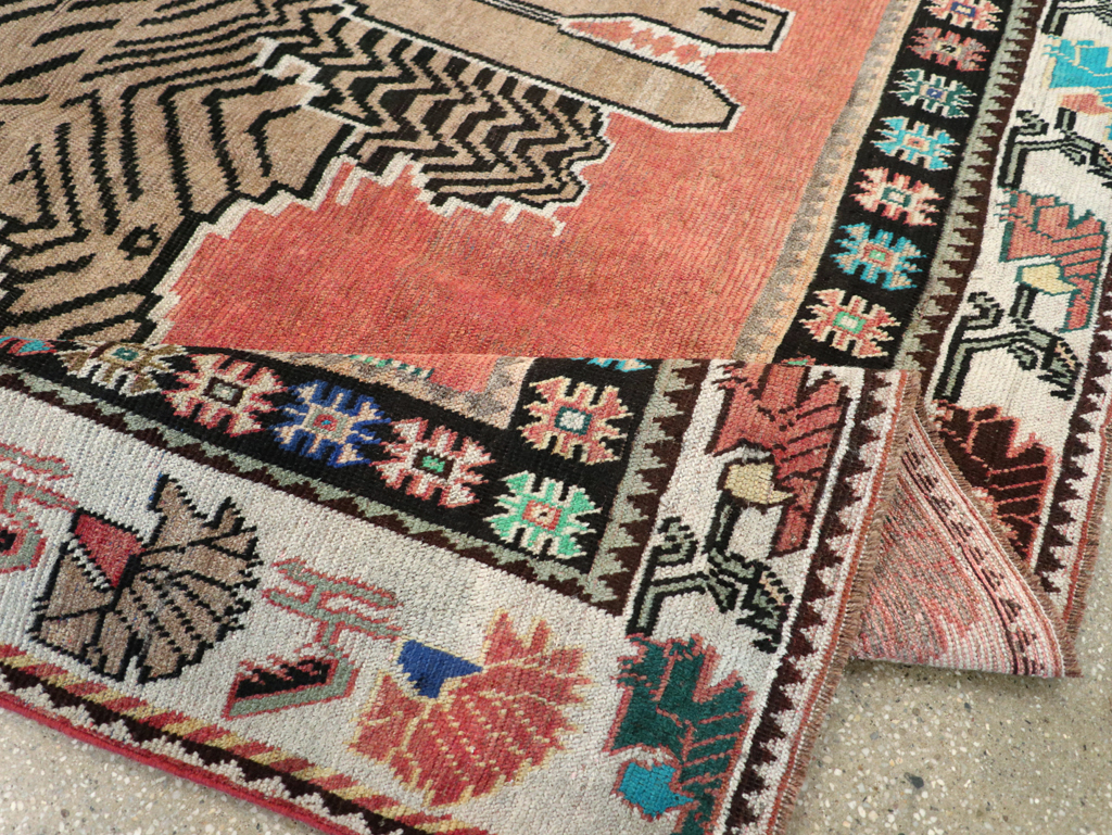 Vintage Persian Pictorial Gabbeh Accent Carpet, No.31410 - Gsblank