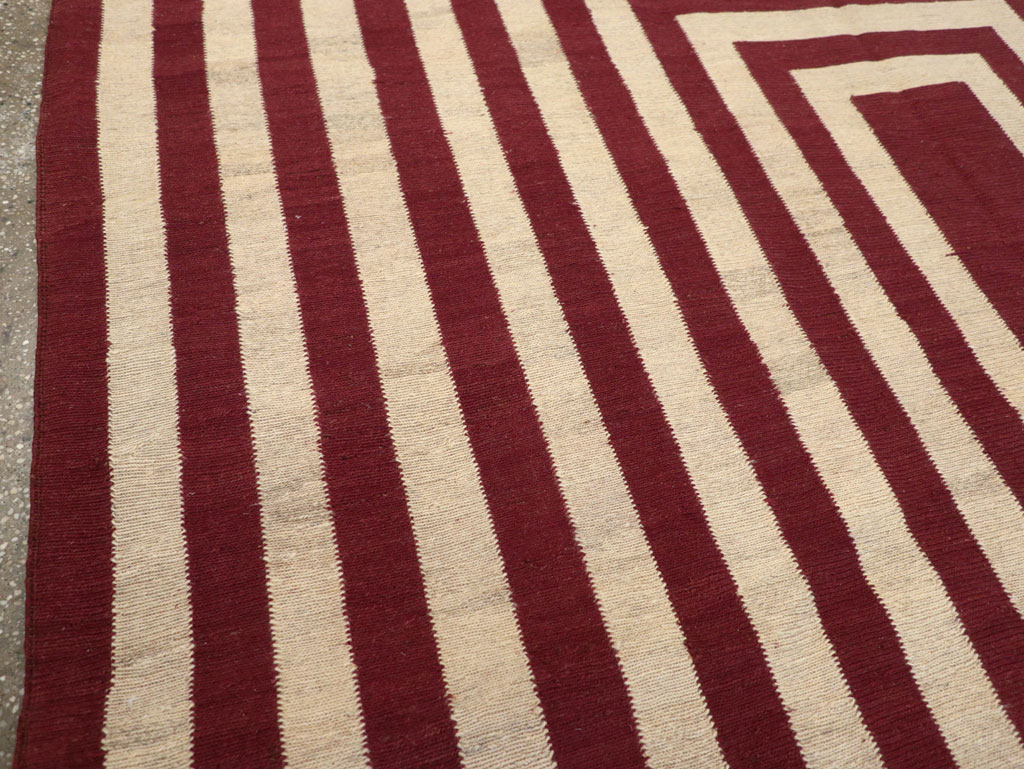 Contemporary Turkish Flatweave Accent Carpet, No.31412 - Gsblank