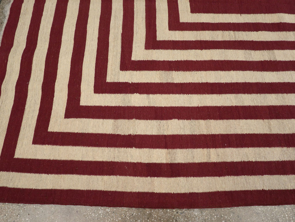 Contemporary Turkish Flatweave Accent Carpet, No.31412 - Gsblank