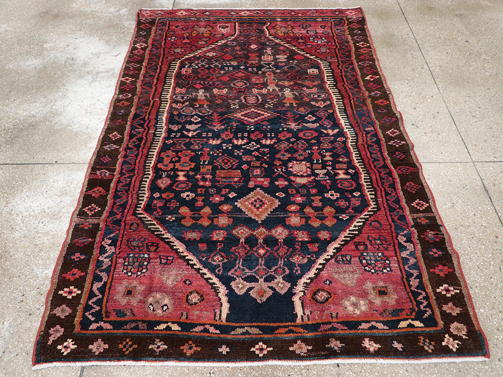 Vintage Persian Hamadan Pictorial Accent Rug, No.31413 - Gsblank