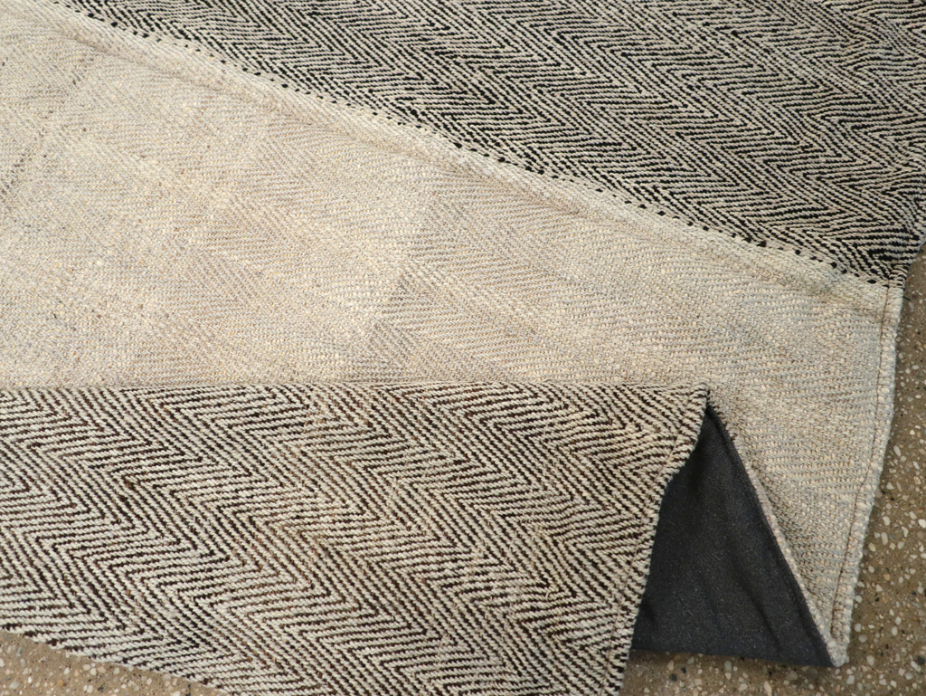 Modern Turkish Flatweave Accent Rug, No.31414 - Gsblank