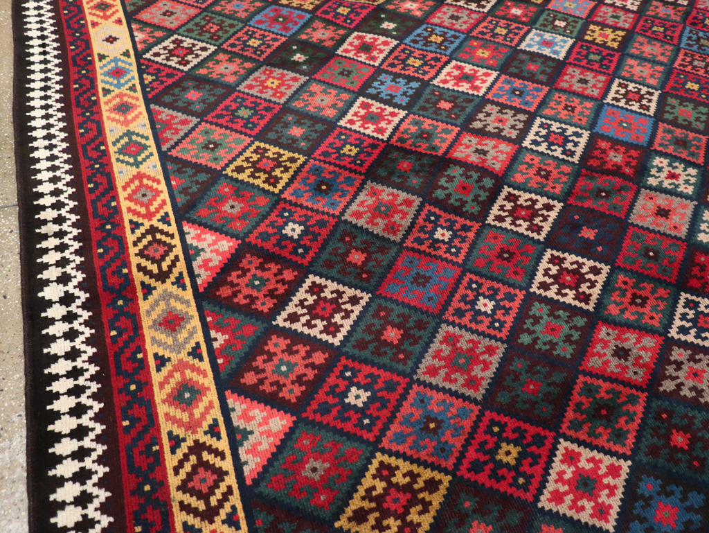 Contemporary Persian Qashqai Oversize Carpet, No.31418 - Gsblank