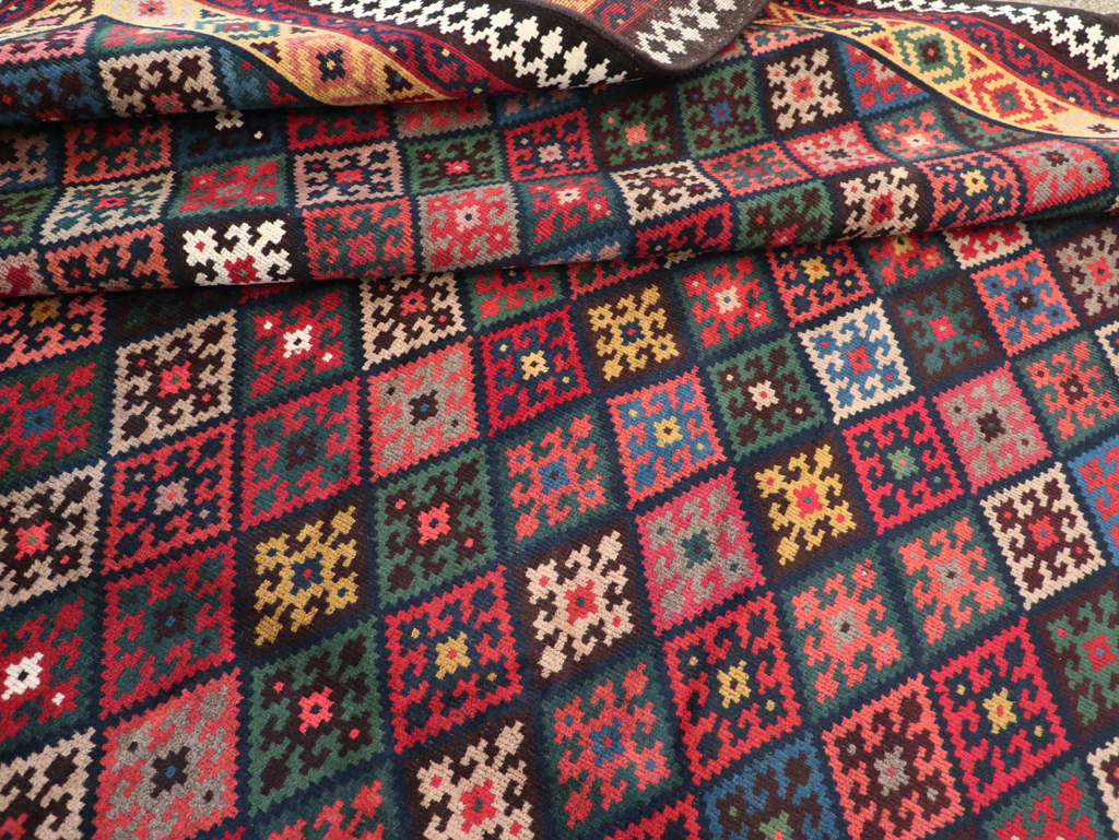 Contemporary Persian Qashqai Oversize Carpet, No.31418 - Gsblank