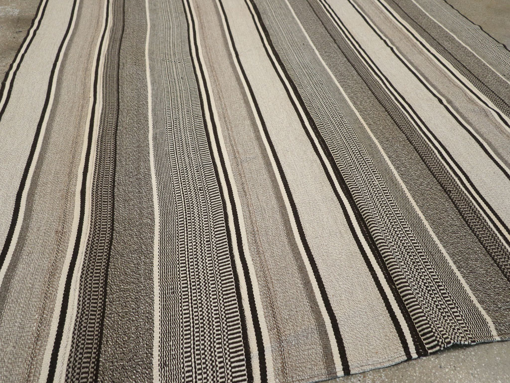 Modern Turkish Flatweave Room Size Carpet, No.31426 - Gsblank