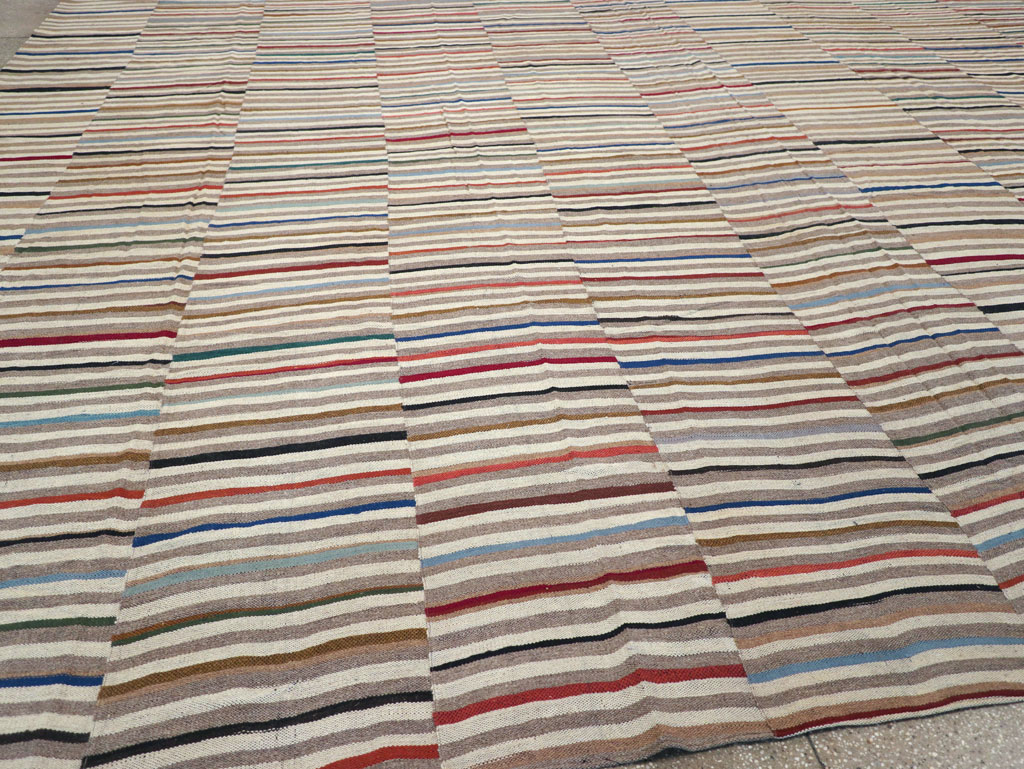 Modern Turkish Flatweave Kilim Oversize Square Carpet, No.31431 - Gsblank