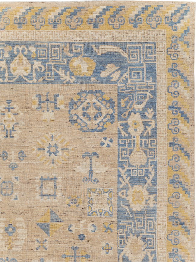 Modern East Turkestan Khotan Room Size Carpet, No.31458 - Gsblank