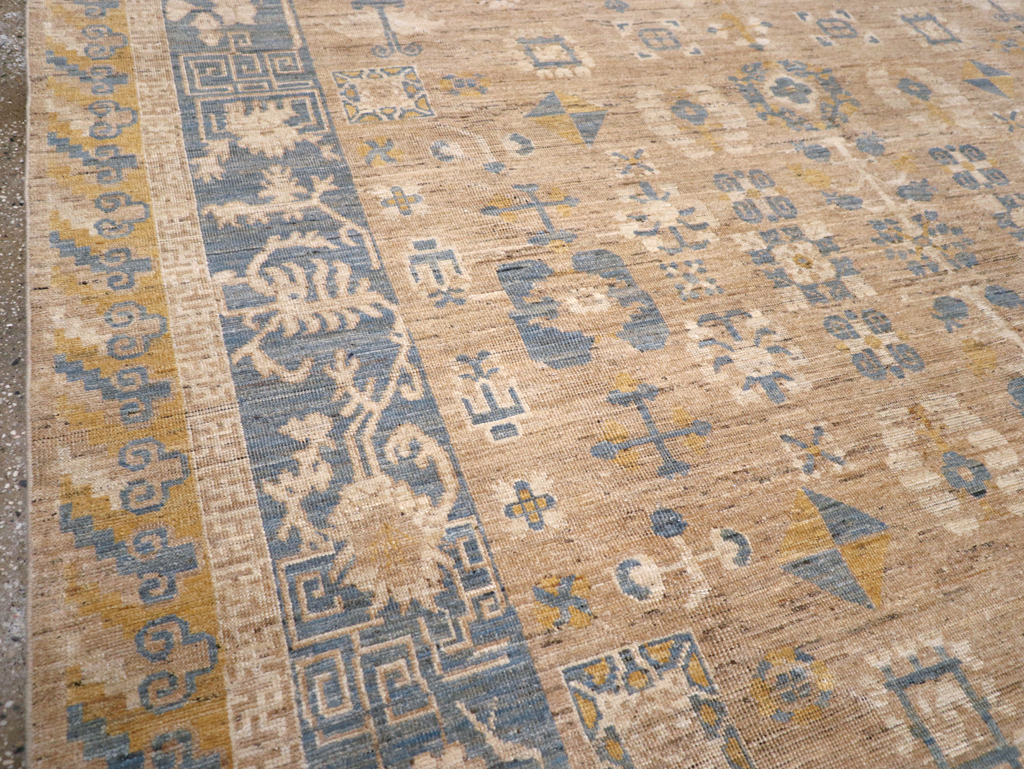 Modern East Turkestan Khotan Room Size Carpet, No.31458 - Gsblank