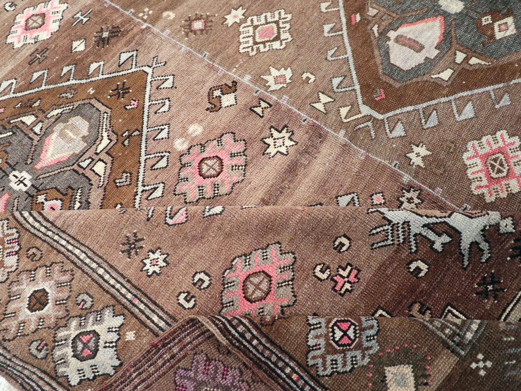 Vintage Turkish Anatolian Tribal Room Size Carpet, No.31467 - Gsblank