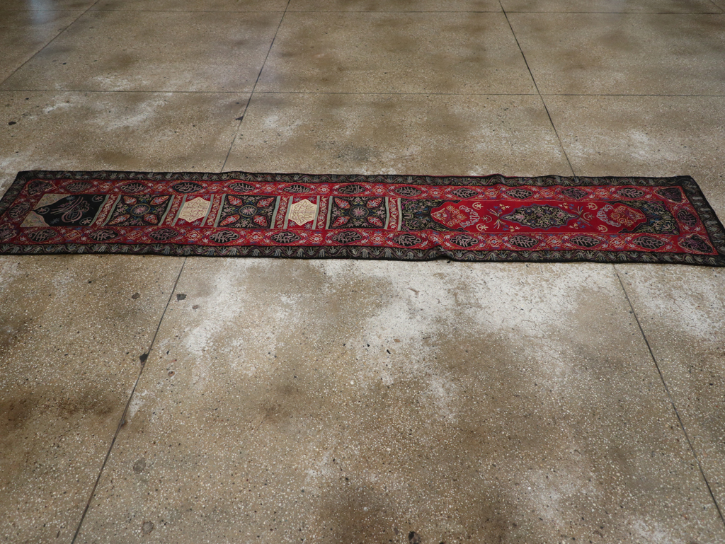 Vintage Indian Embroidered Wall Hanging Textile Runner, No.31478 - Gsblank