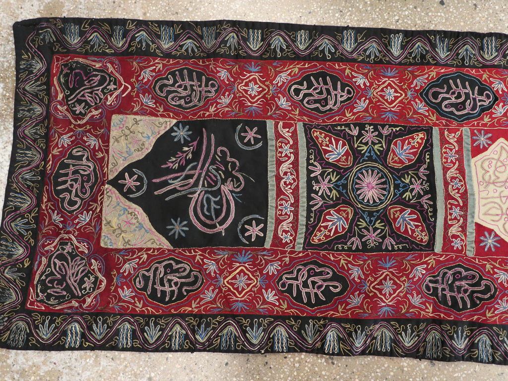 Vintage Indian Embroidered Wall Hanging Textile Runner, No.31478 - Gsblank
