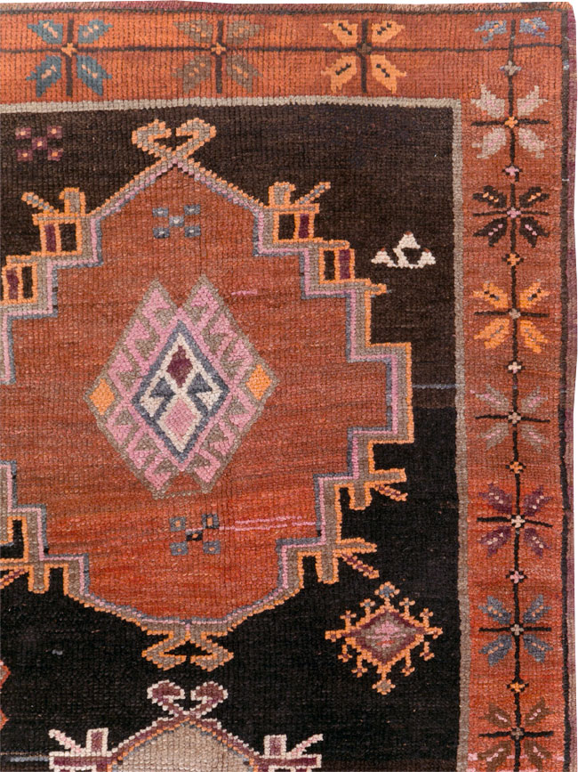 Vintage Turkish Anatolian Small Room Size Carpet, No.31479 - Gsblank
