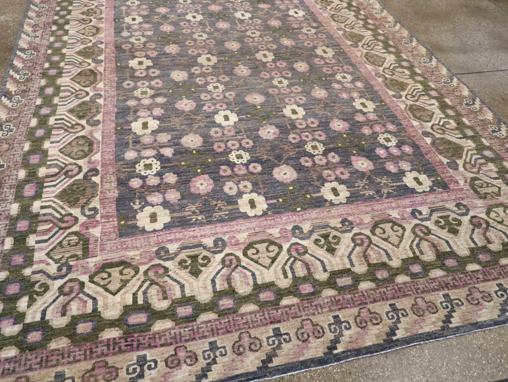 Modern East Turkestan Khotan Room Size Carpet, No.31495 - Gsblank