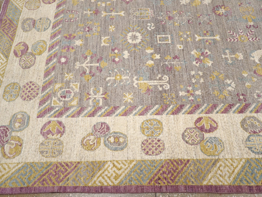 Modern East Turkestan Khotan Room Size Carpet, No.31496 - Gsblank