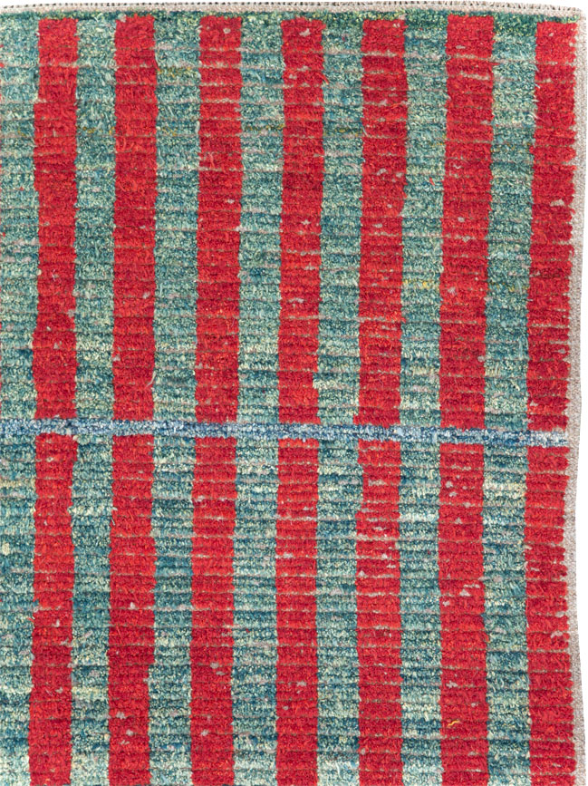 Contemporary Turkish Art Deco Style Accent Carpet, No.31500 - Gsblank