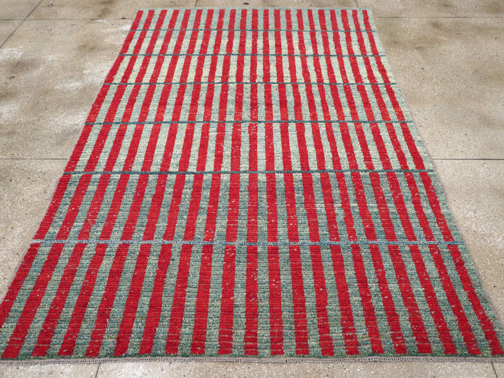Contemporary Turkish Art Deco Style Accent Carpet, No.31500 - Gsblank