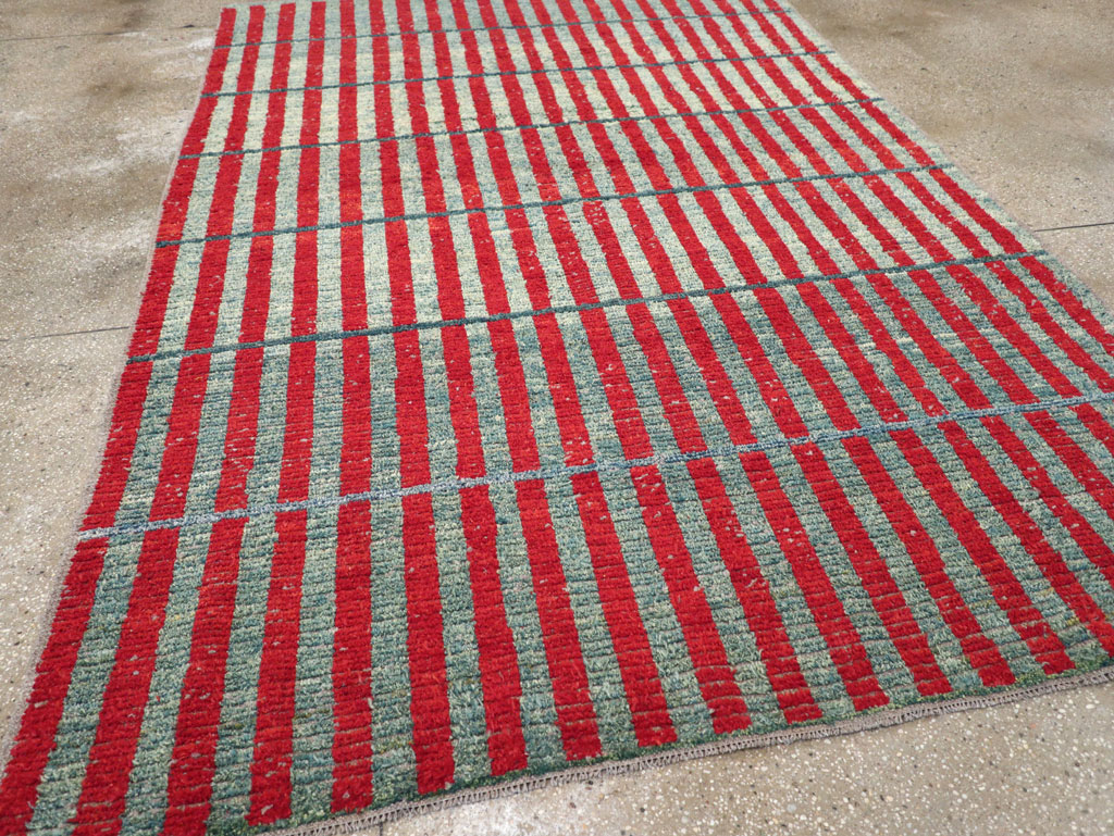 Contemporary Turkish Art Deco Style Accent Carpet, No.31500 - Gsblank