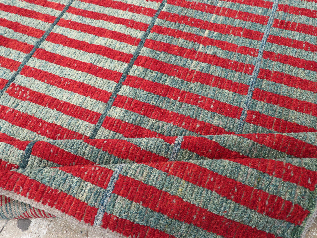 Contemporary Turkish Art Deco Style Accent Carpet, No.31500 - Gsblank