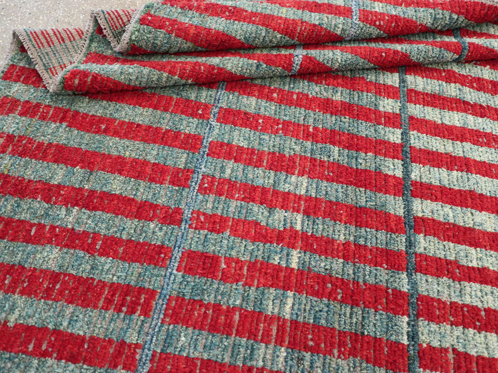 Contemporary Turkish Art Deco Style Accent Carpet, No.31500 - Gsblank