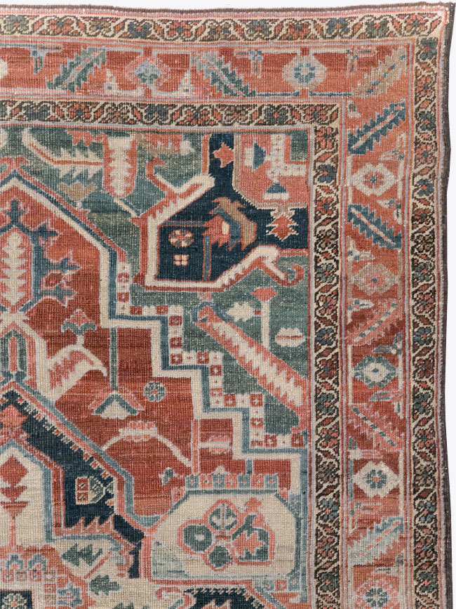 Antique Persian Heriz Accent Rug, No.31508 - Gsblank