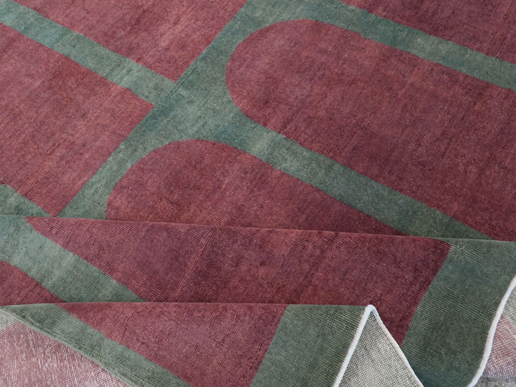 Vintage Turkish Art Deco Style Room Size Carpet, No.31514 - Gsblank