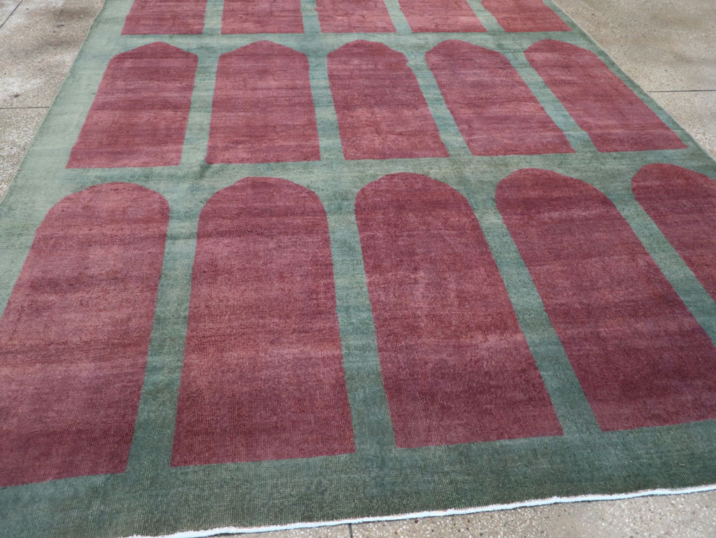 Vintage Turkish Art Deco Style Room Size Carpet, No.31516 - Gsblank