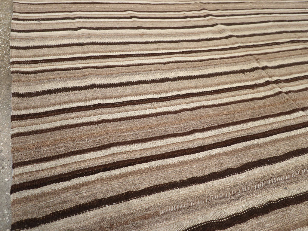 Vintage Turkish Flatweave Kilim Square Room Size Carpet, No.31529 - Gsblank