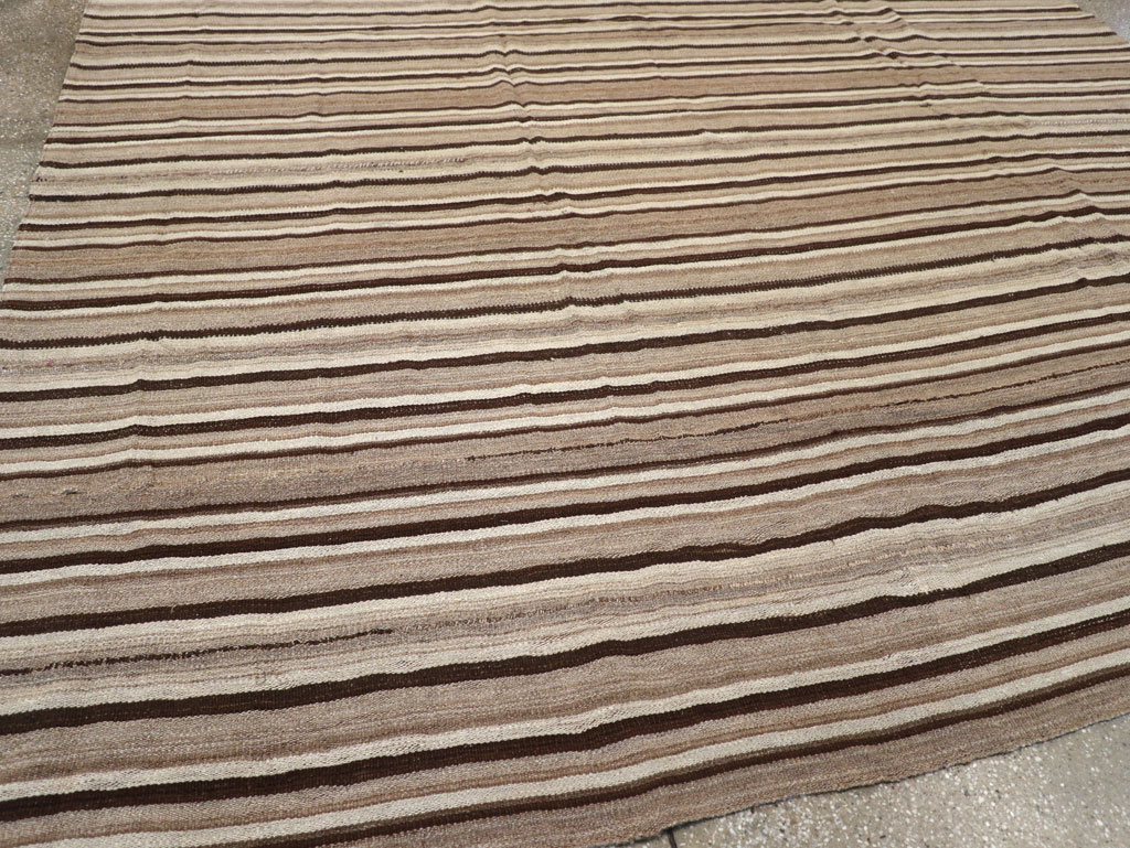 Vintage Turkish Flatweave Kilim Square Room Size Carpet, No.31529 - Gsblank