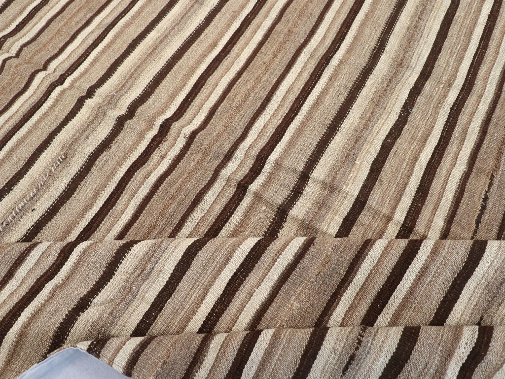 Vintage Turkish Flatweave Kilim Square Room Size Carpet, No.31529 - Gsblank