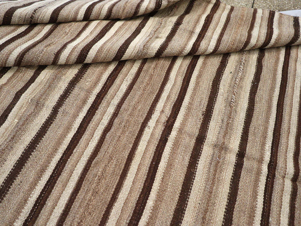 Vintage Turkish Flatweave Kilim Square Room Size Carpet, No.31529 - Gsblank