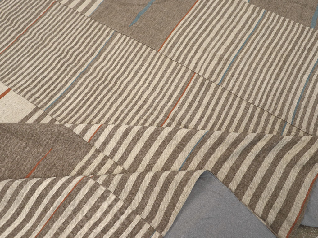 Modern Turkish Flatweave Large Room Size Carpet, No.31543 - Gsblank