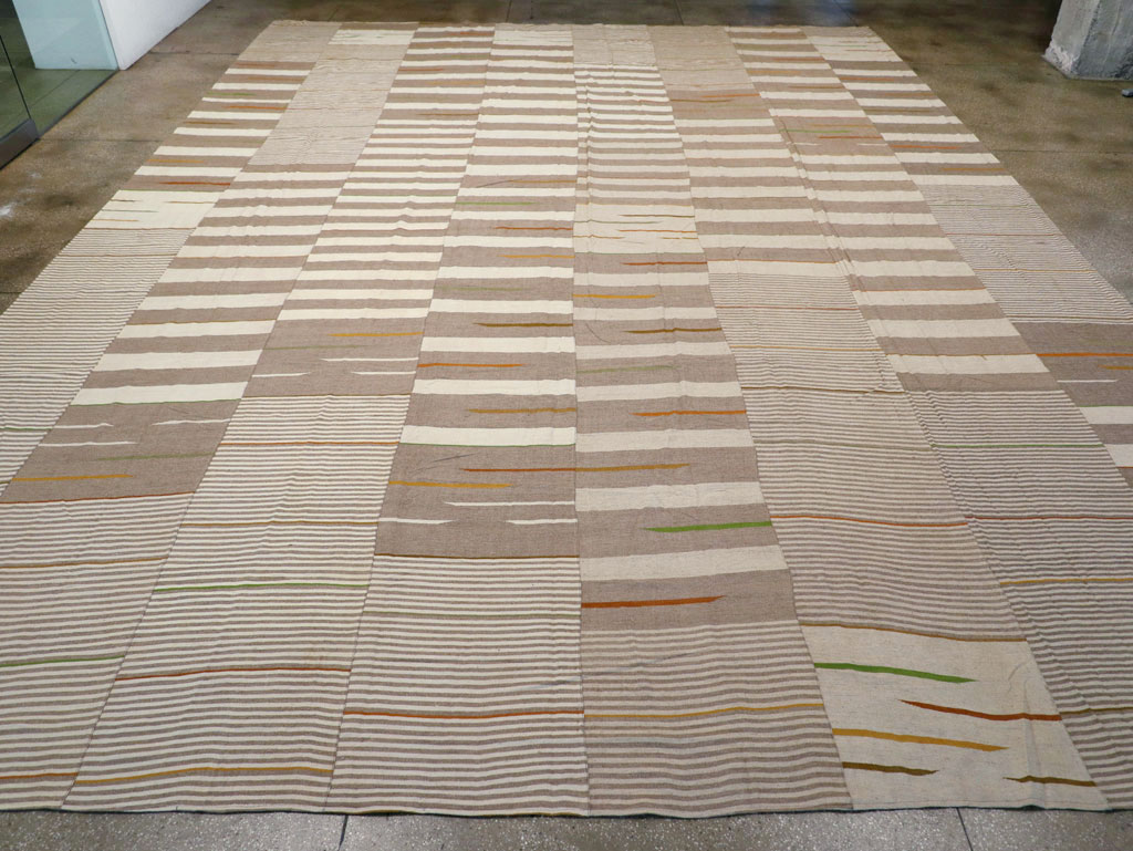 Modern Turkish Flatweave Kilim Oversize Carpet, No.31544 - Gsblank